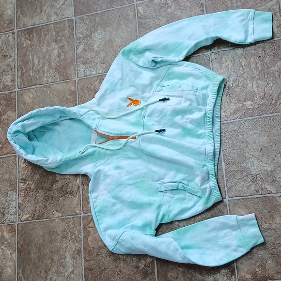 PLAYBOY Tops - GUC Playboy Miss guided green tie dye white crop top hoodie 1/4 zip